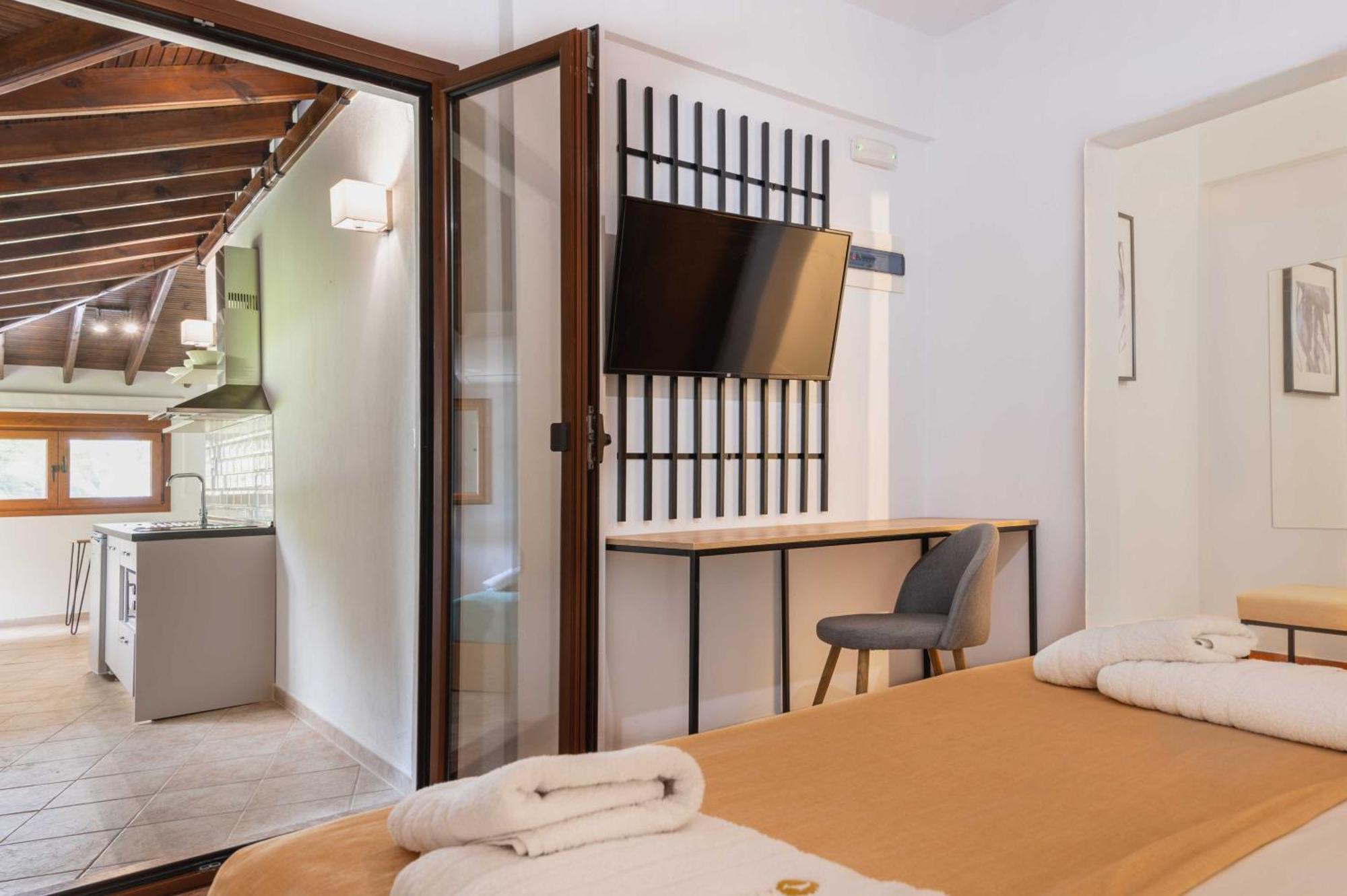 Komitsa Luxury Apartments เนอาโรดา ห้อง รูปภาพ