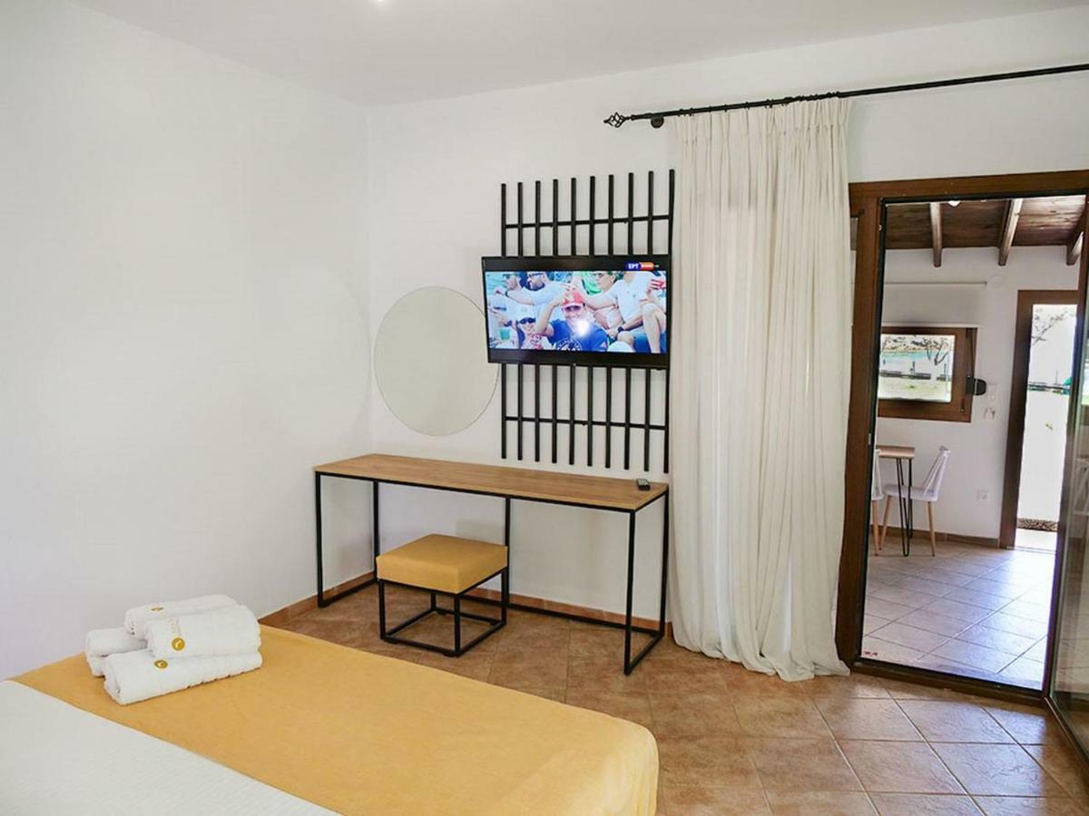Komitsa Luxury Apartments เนอาโรดา ภายนอก รูปภาพ
