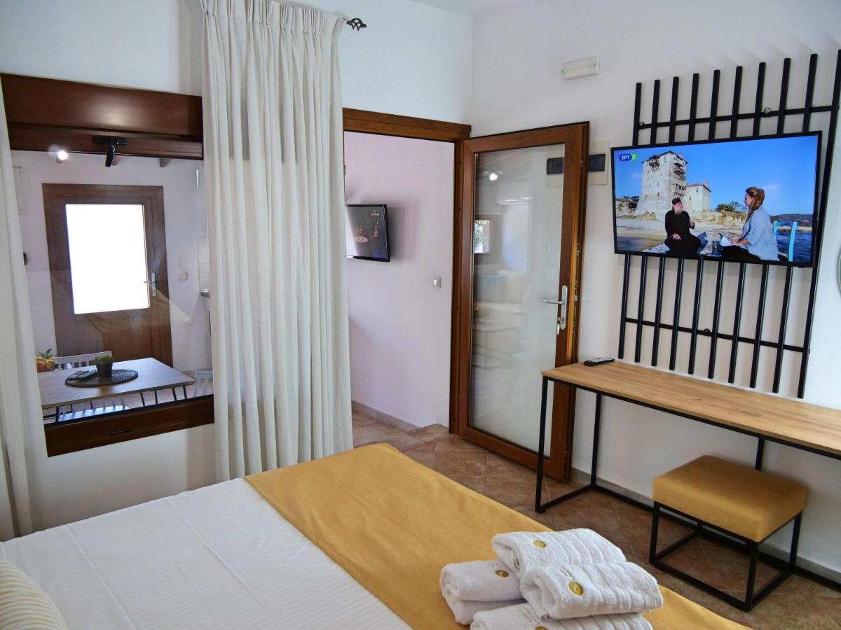 Komitsa Luxury Apartments เนอาโรดา ภายนอก รูปภาพ